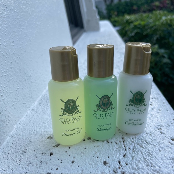 EXCLUSIVE - Old Palm Golf Club Travel Amenities Set - Picture 7 of 7